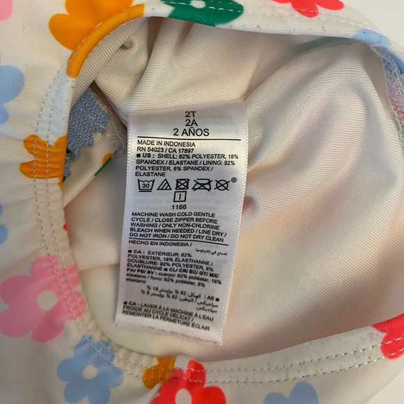 Old Navy Toddler Floral Swimsuit - Picture 9 of 9